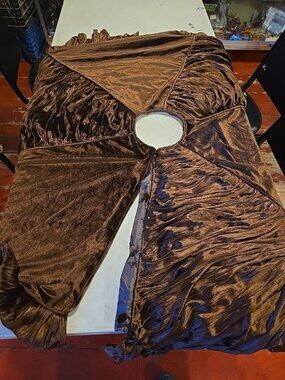 VTG Crushed Velvet Circular Cut Half Cloak Capelet Lined in Satin with 4-Button